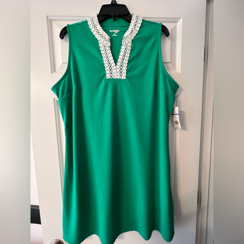 Kim Rogers petite XL kelly green with lace neckline knee length dress. NWT.
